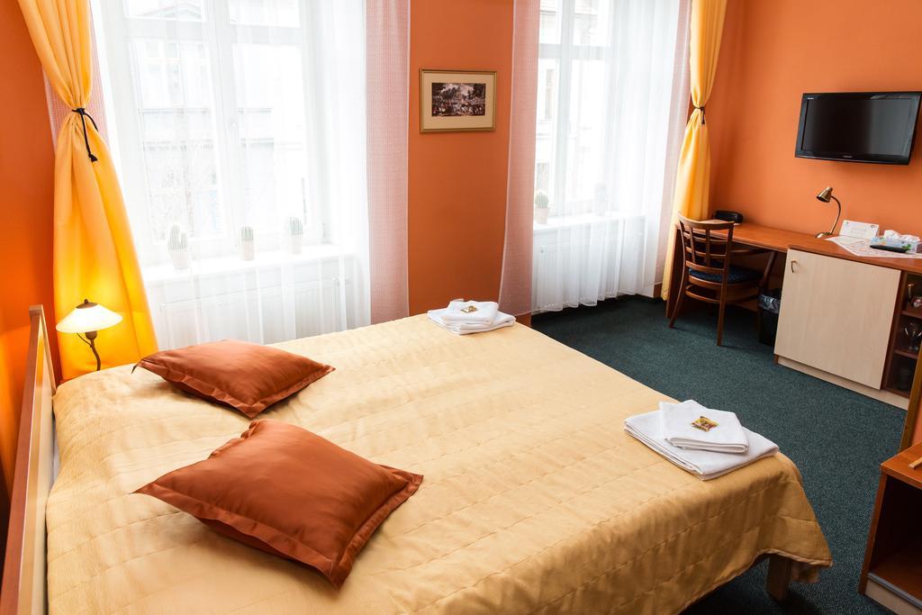 Hotel Jicin Garni Eksteriør billede